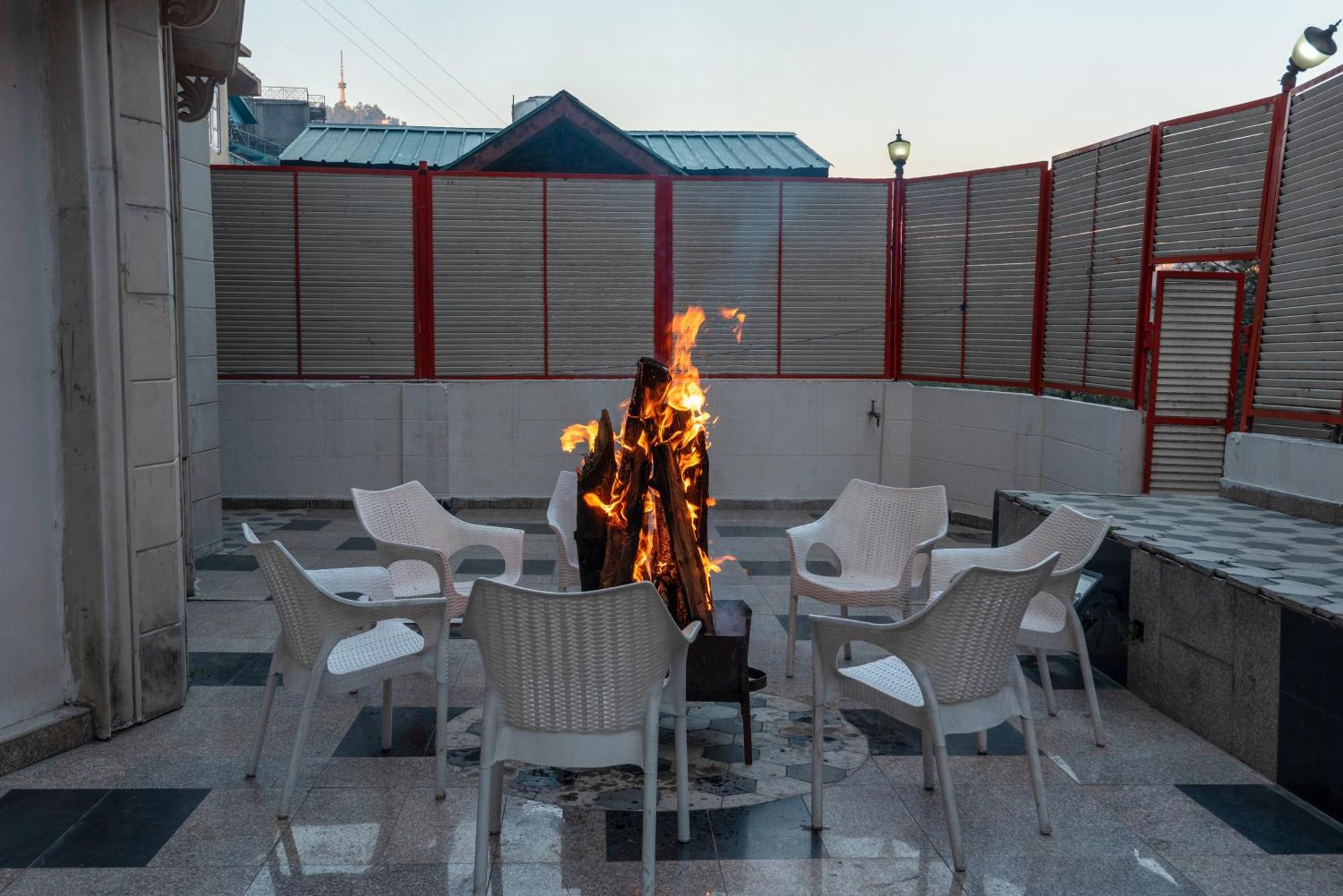 Rock Castle By Dls Hotels Shimla Bagian luar foto
